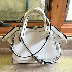EUC Charles Jourdan Paris White Leather Shoulder Bag